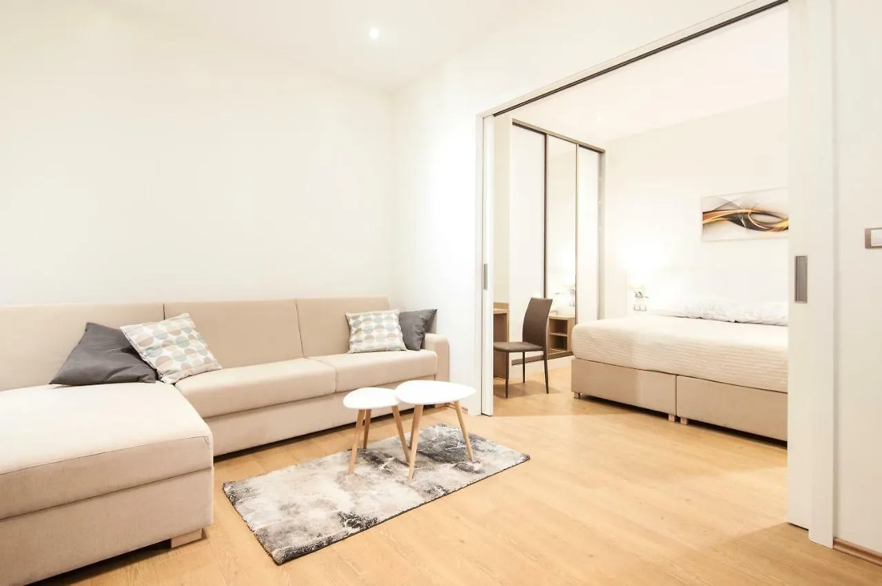 Limar Apartment Prague 0*,